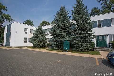 40 Broadway, Amityville, NY 11701