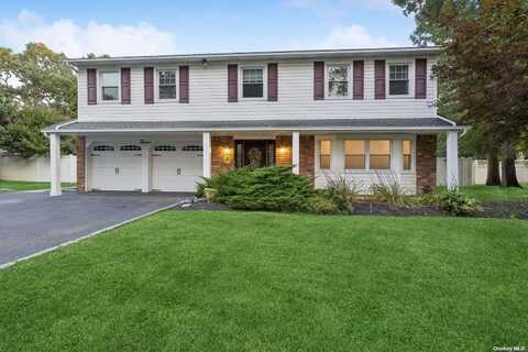 12 Stone Edge Lane, Nesconset, NY 11767