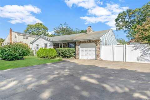 51 Smithtown Polk Boulevard, Centereach, NY 11720