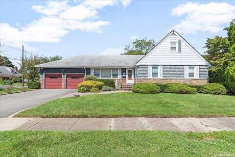 47 William Street, Bethpage, NY 11714