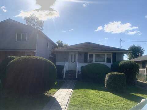 204 Wellington Street, Hempstead, NY 11550