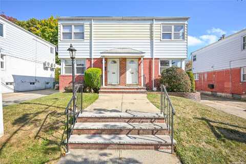 67-27 211 Street, Oakland Gardens, NY 11364