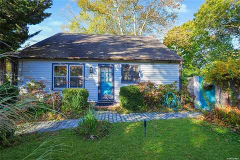 9 Forrest Street, Sag Harbor, NY 11963