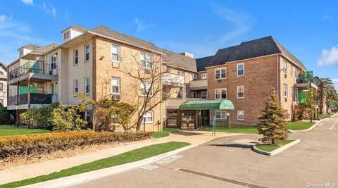 570 Broadway, Lynbrook, NY 11563