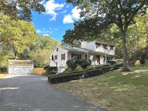 51 Wyandanch Boulevard, Smithtown, NY 11787