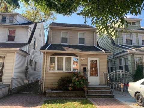 92-28 218 Place, Queens Village, NY 11428