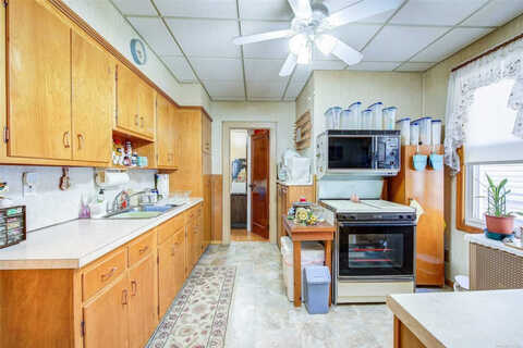 59-31 60th Lane, Maspeth, NY 11378