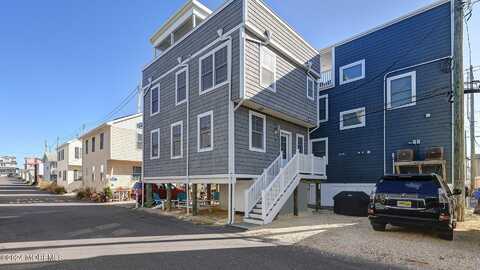 27 E Channel Way, Lavallette, NJ 08735