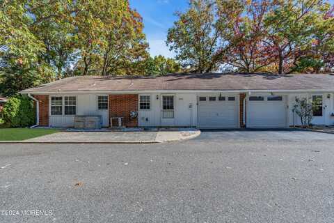 235d Huntington Drive, Lakewood, NJ 08701