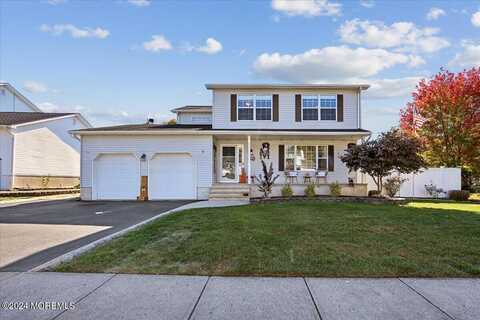 33 Bronia Street, Howell, NJ 07731