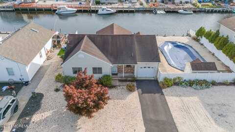 615 Bowsprit Point, Lanoka Harbor, NJ 08734