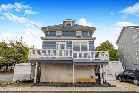 85 Seadrift Avenue, Highlands, NJ 07732