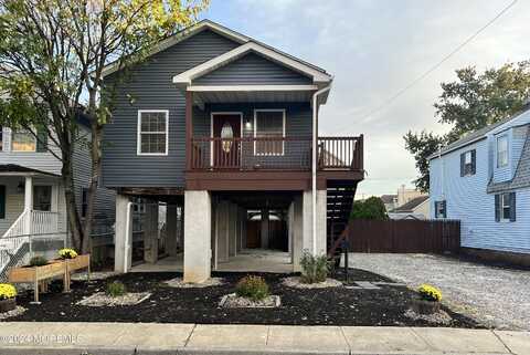 46 2nd Street, Highlands, NJ 07732