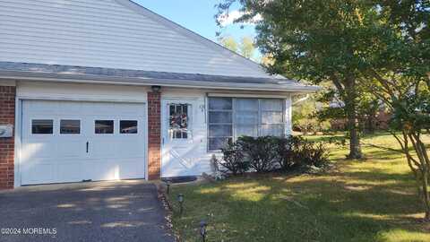 126 Tulip Court, Whiting, NJ 08759