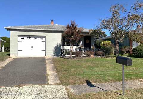 30 Eldorado Street, Toms River, NJ 08757