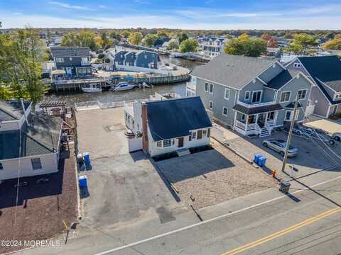 829 Jane Drive, Manahawkin, NJ 08050