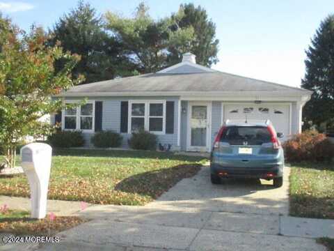 21 Lauren Lane, Brick, NJ 08723