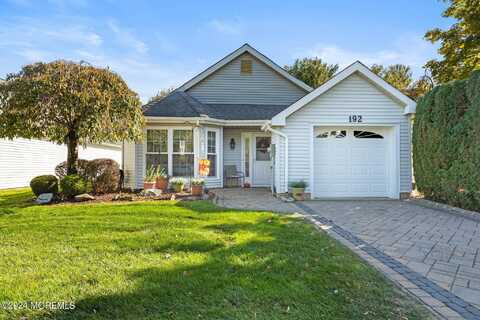 192 Peach Tree Place, Freehold, NJ 07728