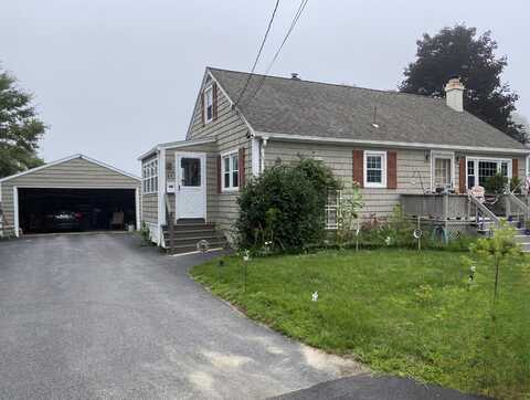 44 Bushey Circle, Lewiston, ME 04240