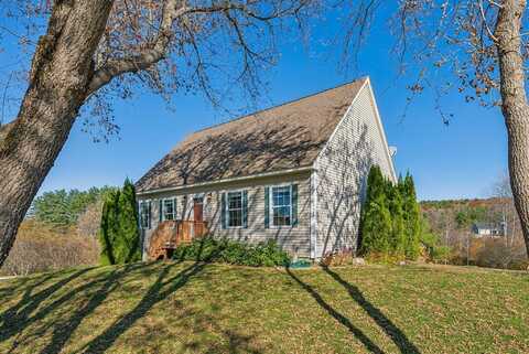 25 River Road, Windham, ME 04062