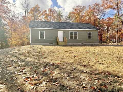 51 Rolling Brook Road, Raymond, ME 04071