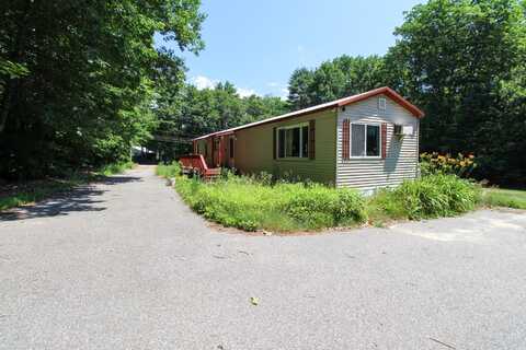 621 River Road, Buxton, ME 04093