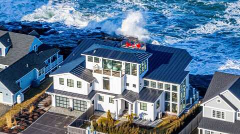 4 Nubble Point, York, ME 03909