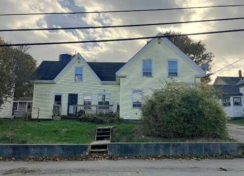 32 high Street, Vinalhaven, ME 04863