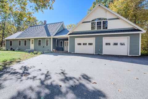 28 Middle Road, Kennebunk, ME 04043