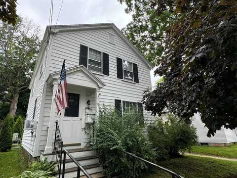 57 State Street, Gorham, ME 04038