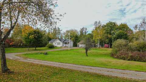 749 Western Avenue, Hampden, ME 04444