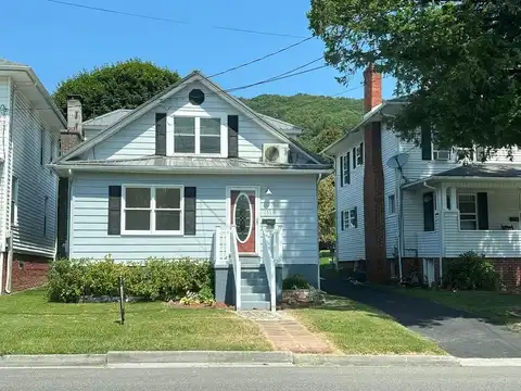 2062 Virginia Ave, BLUEFIELD, VA 24605