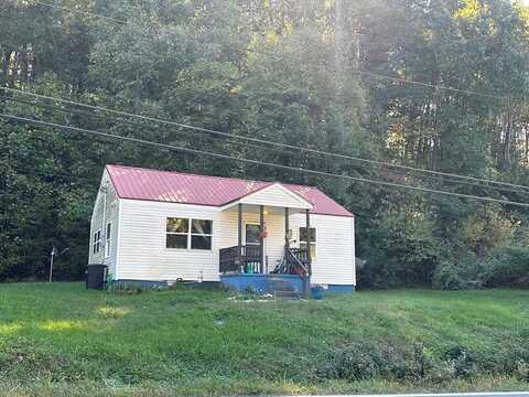 680 Ballard Red Sulphur Prky, PETERSTOWN, WV 24963