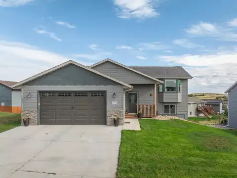 312 Giants Drive, Rapid City, SD 57701