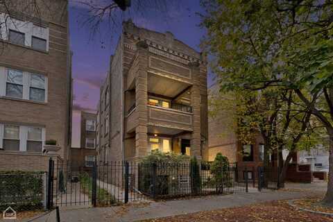 2345 W Thomas Street, Chicago, IL 60622