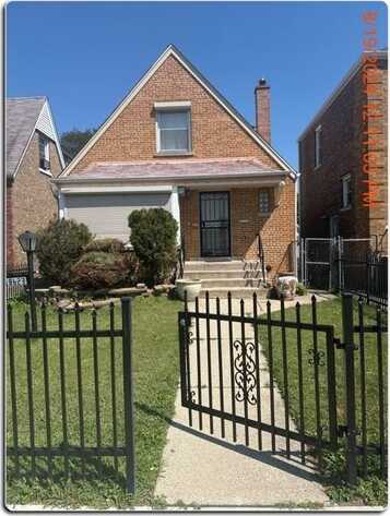 8623 S Prairie Avenue, Chicago, IL 60619