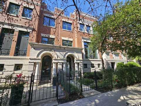 2030 N Sedgwick Street, Chicago, IL 60614