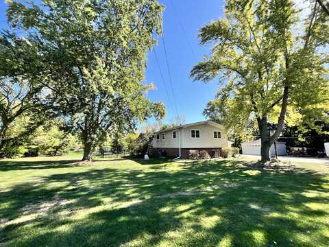 2s875 S Raddant Road, Batavia, IL 60510