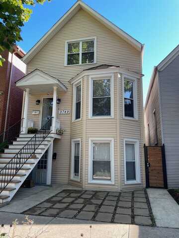 3749 N HERMITAGE Avenue, Chicago, IL 60613