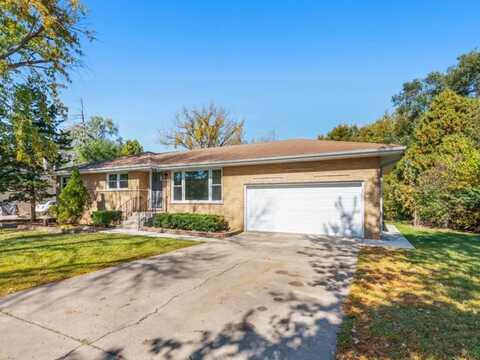 536 E Dundee Road, Palatine, IL 60074