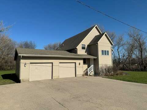 11791 N Leaf River Road, Leaf River, IL 61047