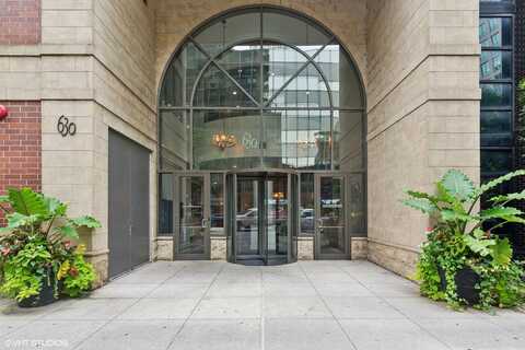 630 N STATE Street, Chicago, IL 60654