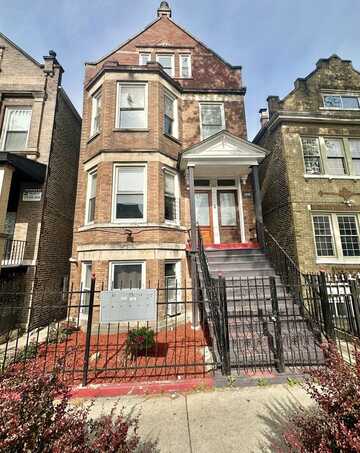 2224 S Sawyer Avenue, Chicago, IL 60623