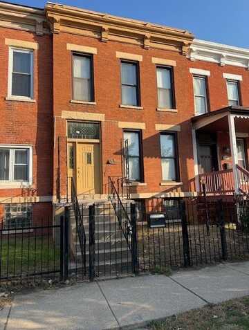 654 E Bowen Avenue, Chicago, IL 60653