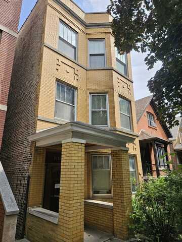 2126 W Thomas Street, Chicago, IL 60622