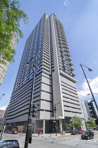 235 W Van Buren Street, Chicago, IL 60607