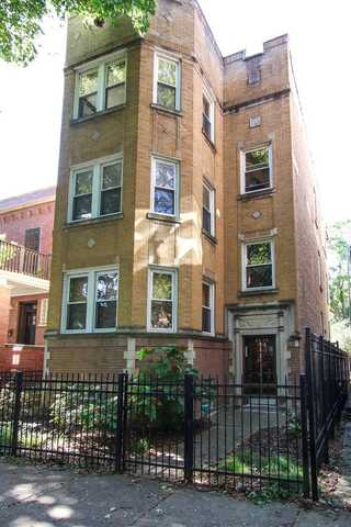 6630 N Newgard Avenue, Chicago, IL 60626