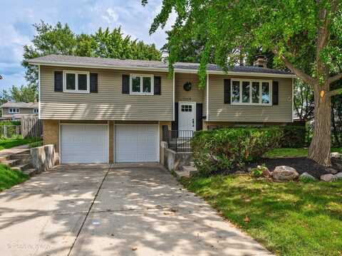 1118 E GREENWOOD Drive, Mount Prospect, IL 60056