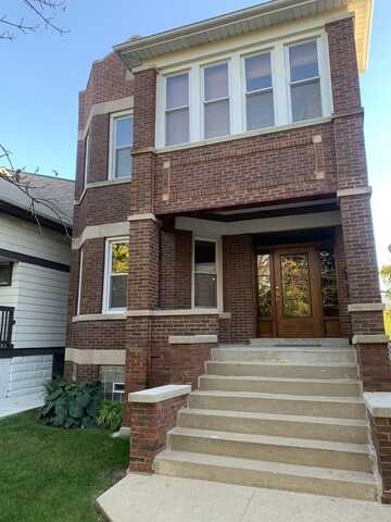 5211 W Byron Street, Chicago, IL 60641