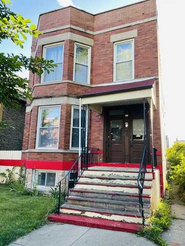 2406 N Bernard Street, Chicago, IL 60647